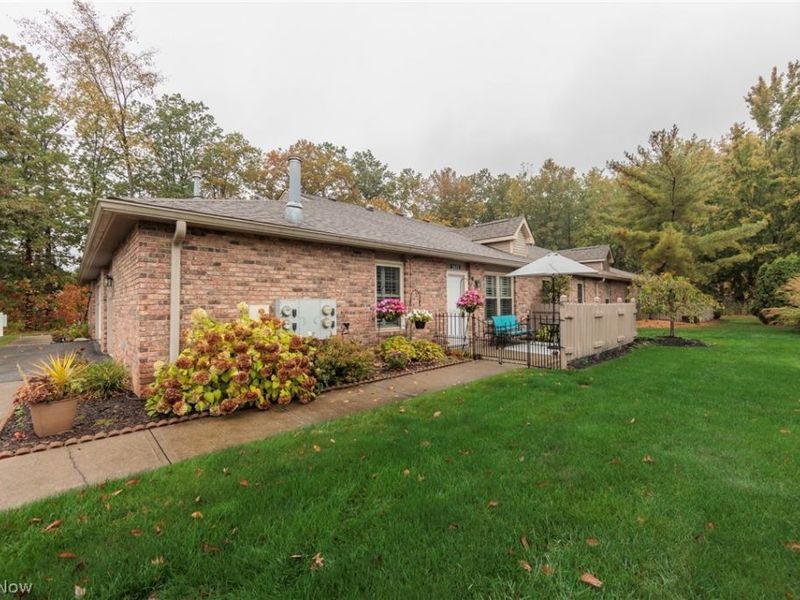 2832 Shakespeare Lane, Avon, OH 44011 Photo 1