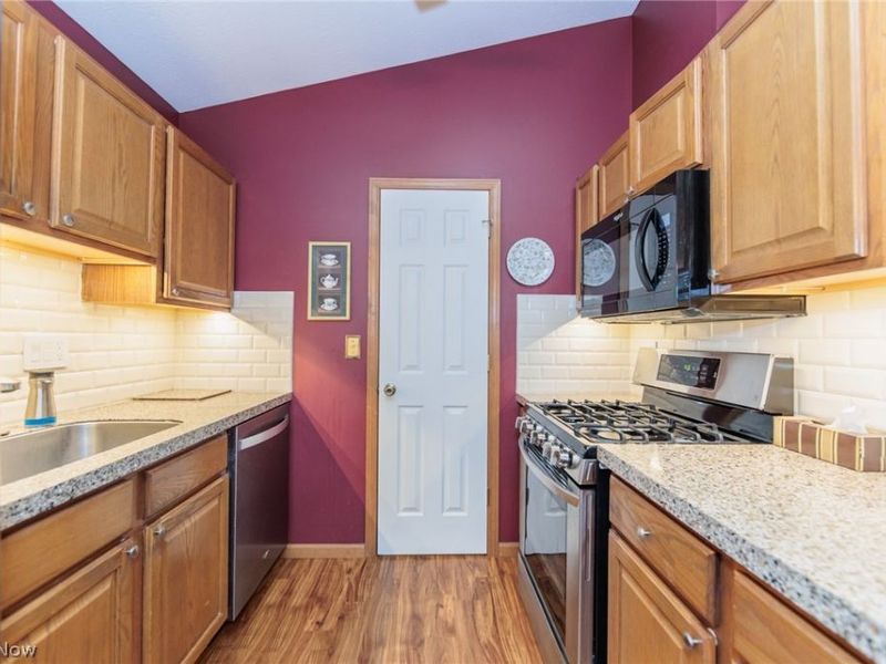 2832 Shakespeare Lane, Avon, OH 44011 Photo 17