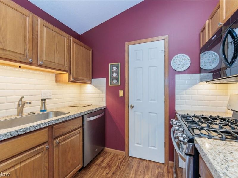 2832 Shakespeare Lane, Avon, OH 44011 Photo 18