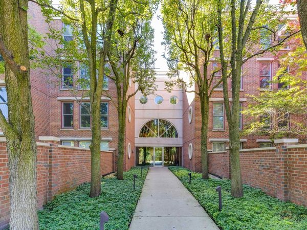 360 Green Bay Road , Unit 1D, Winnetka, IL 60093