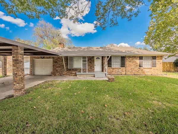 2258 Roberts Cut Off Road , Sansom Park, TX 76114