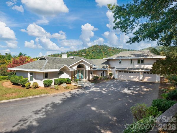 4 Oxford Court , Asheville, NC 28804