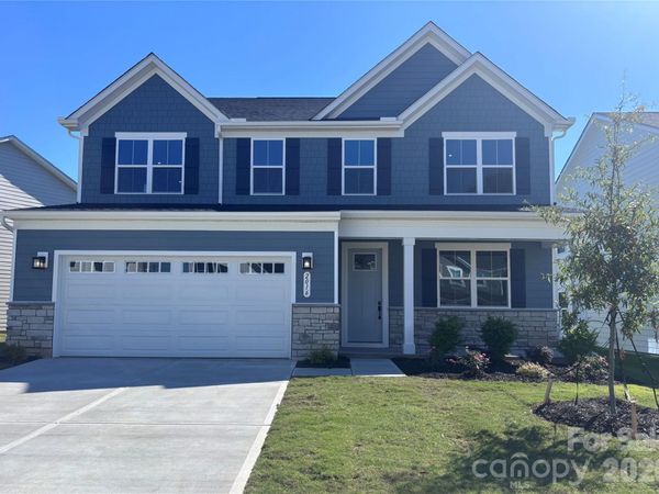 2016 Fernway Drive , Charlotte, NC 28216