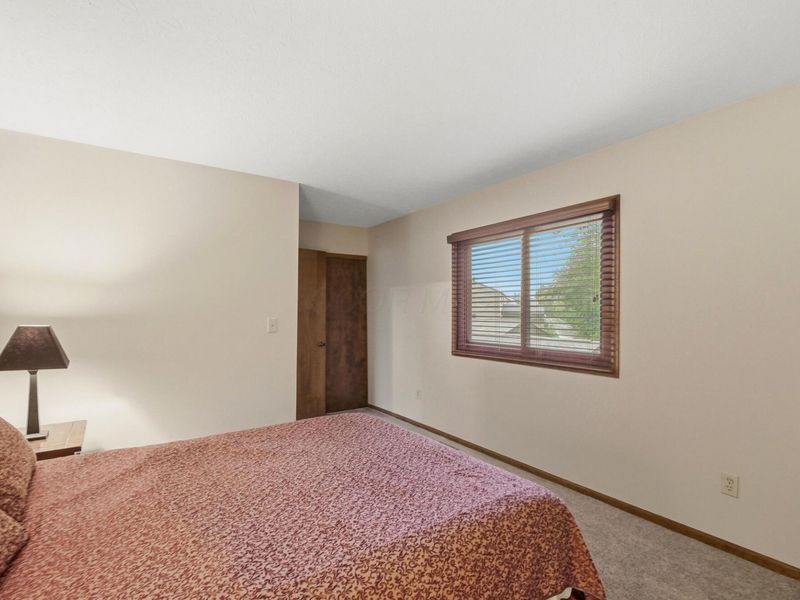 5241 Wood Run Boulevard, Unit 85, Columbus, OH 43220 Photo 16