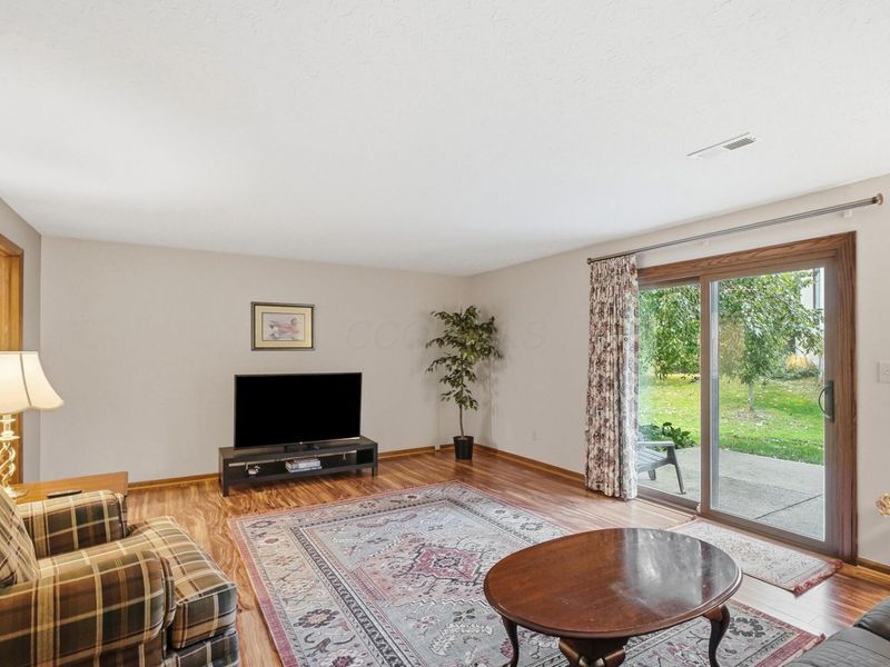 5241 Wood Run Boulevard, Unit 85, Columbus, OH 43220 Photo 19