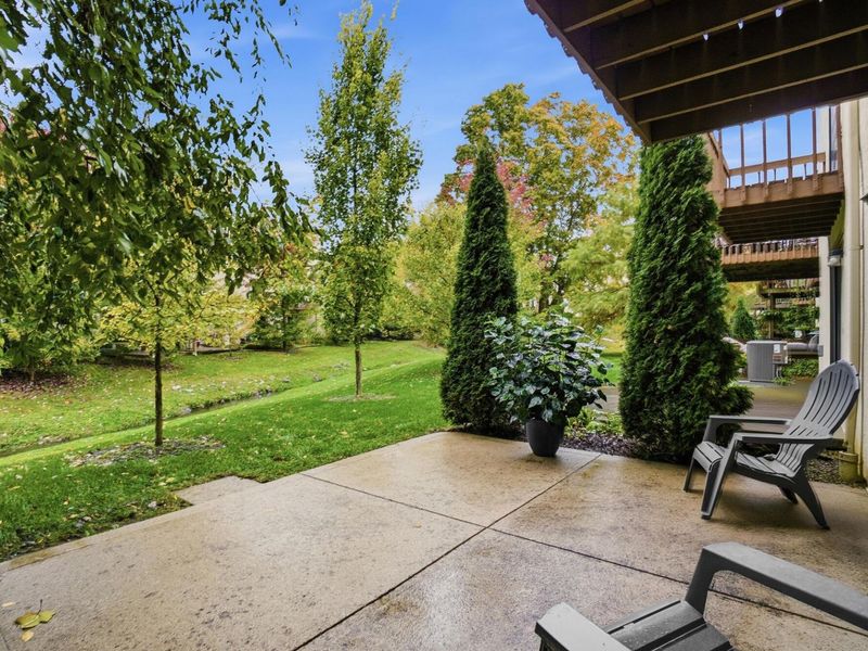 5241 Wood Run Boulevard, Unit 85, Columbus, OH 43220 Photo 27