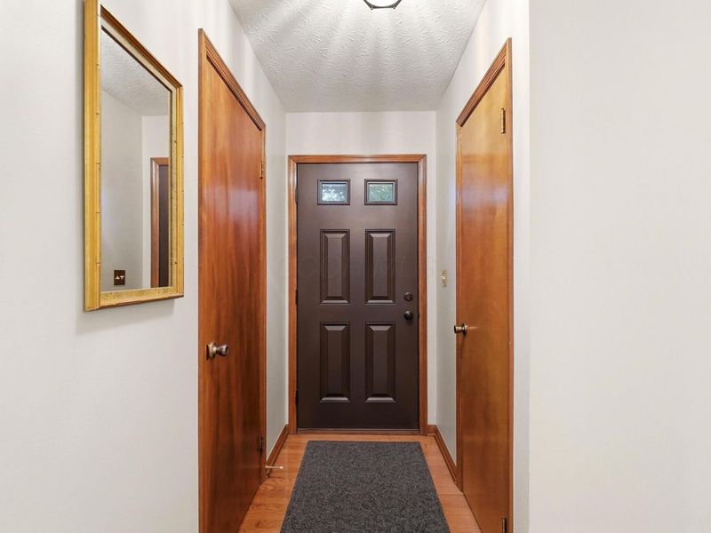 5241 Wood Run Boulevard, Unit 85, Columbus, OH 43220 Photo 5