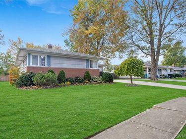 803 Meadowbrook Drive , North Tonawanda, NY 14120