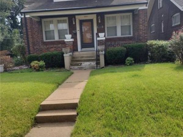 6500 Glenmore Avenue , St Louis, MO 63121