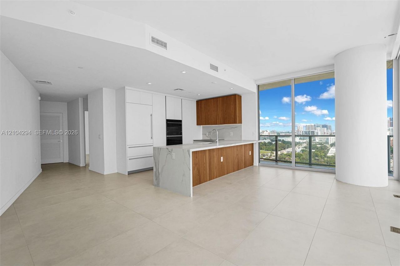 1400 Biscayne Blvd , Unit 1606, Miami, FL 33132 Photo