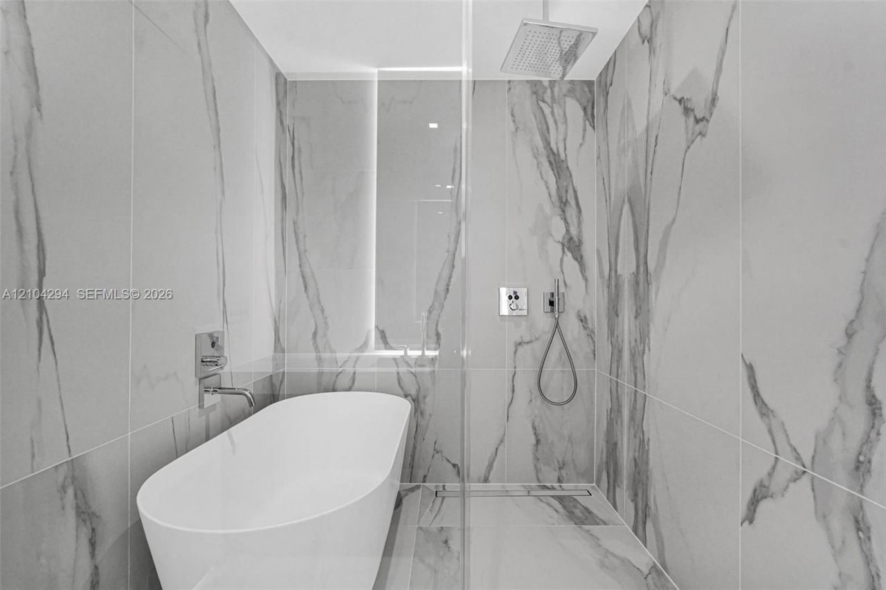 1400 Biscayne Blvd , Unit 1606, Miami, FL 33132 Photo
