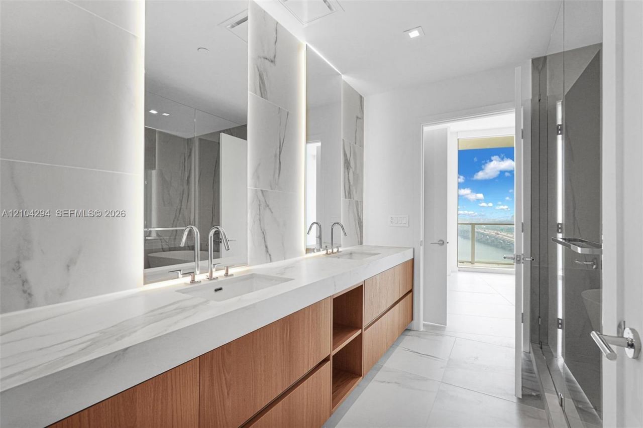 1400 Biscayne Blvd , Unit 1606, Miami, FL 33132 Photo