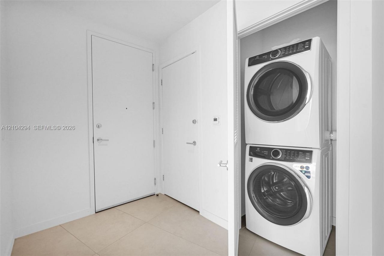 1400 Biscayne Blvd , Unit 1606, Miami, FL 33132 Photo