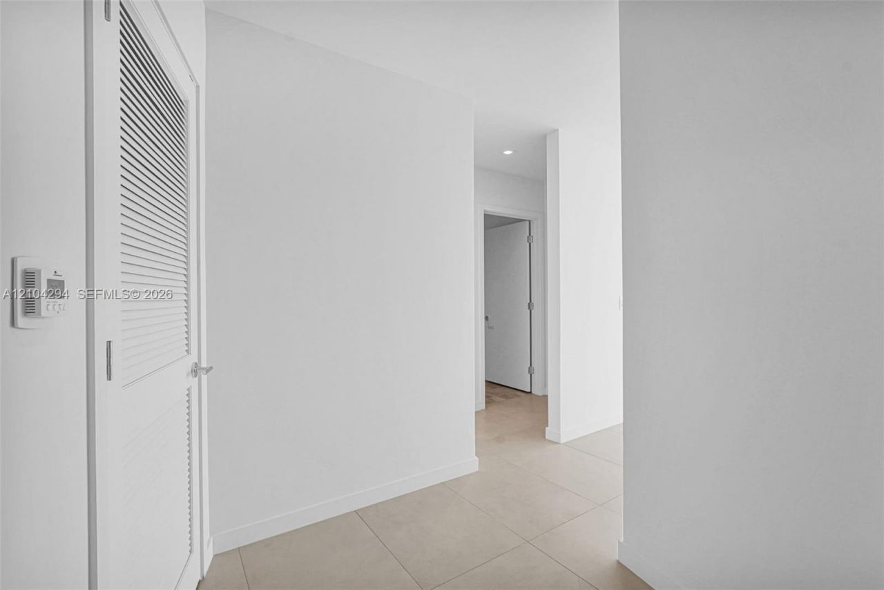 1400 Biscayne Blvd , Unit 1606, Miami, FL 33132 Photo