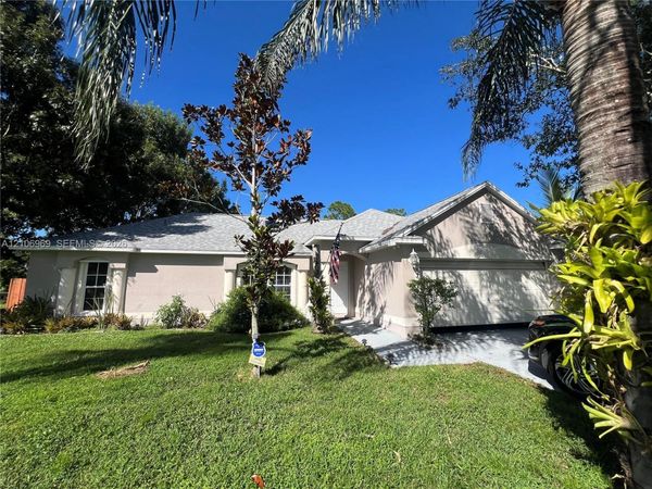 1681 NW Jacobin, Palm Bay, FL 32907