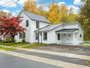 10686 Wolcott Road, North Rose, NY 14516