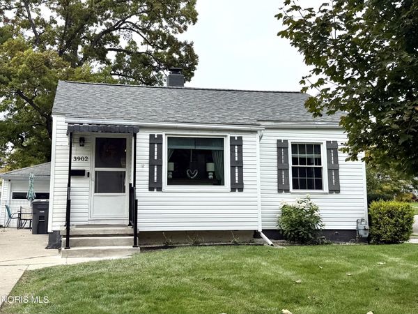 3902 Orono Drive , Toledo, OH 43614