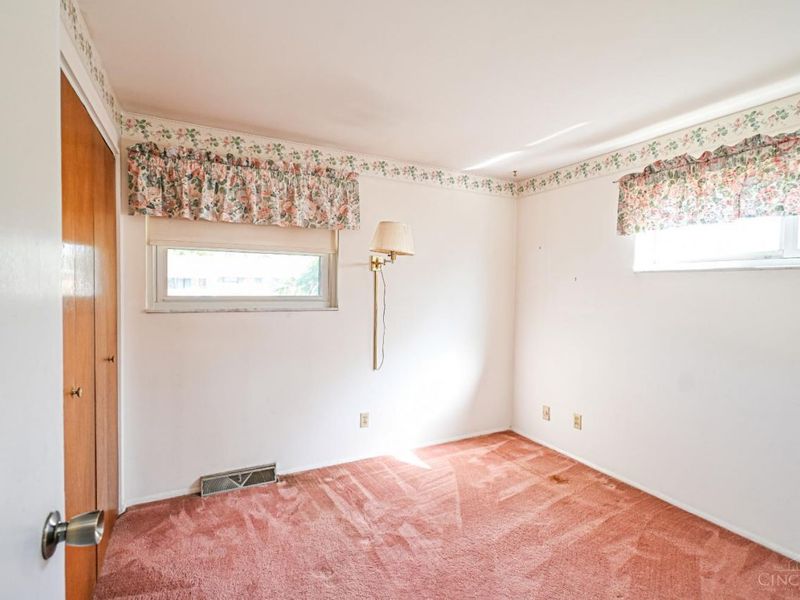 5405 Cleander Drive, Delhi Township, OH 45238 Photo 12