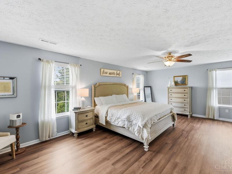 8127 Valley Crossing Drive, Colerain Township, OH 45247 Photo 19