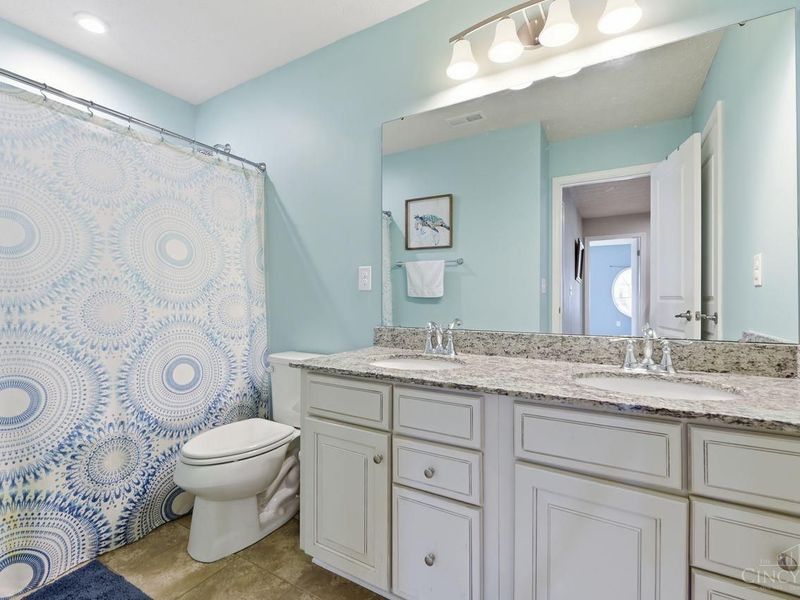 8127 Valley Crossing Drive, Colerain Township, OH 45247 Photo 36