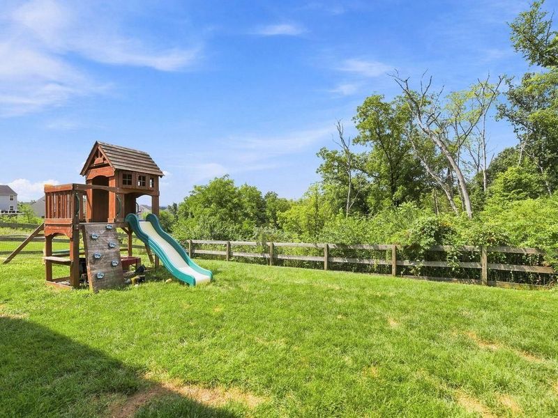 8127 Valley Crossing Drive, Colerain Township, OH 45247 Photo 54