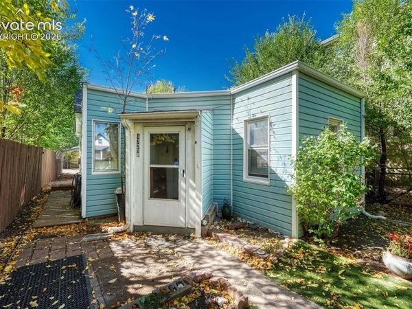 1725 W Cucharras Street, Colorado Springs, CO 80904