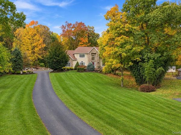 6 Regis Court , Montebello, NY 10901