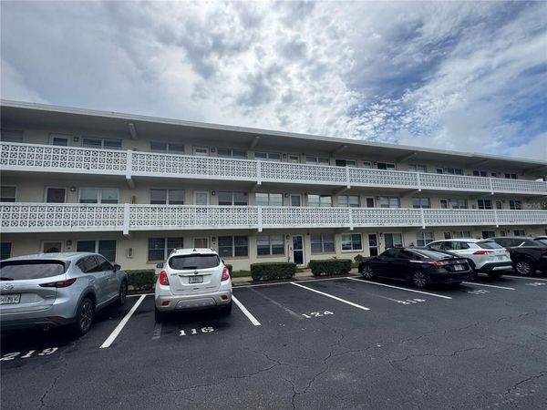 8101 11TH STREET N, Unit 217, ST PETERSBURG, FL 33702