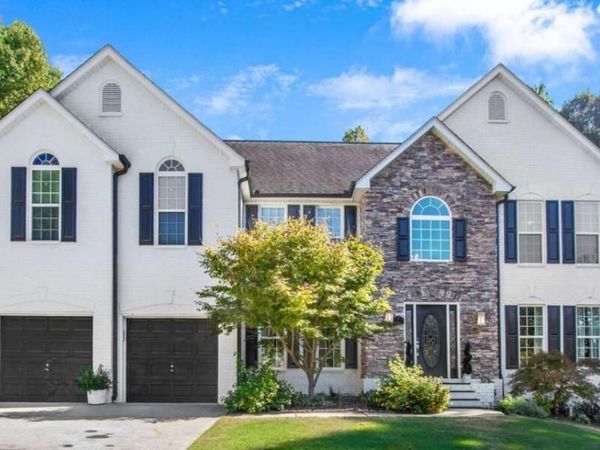 5425 Pleasant Woods Drive, Flowery Branch, GA 30542
