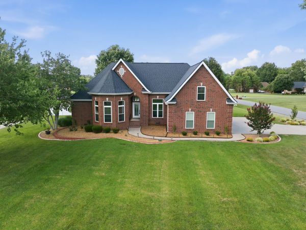 102 Copperas Ct, Murfreesboro, TN 37128