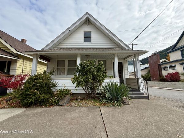 307 3rd St , Wallace, ID 83873