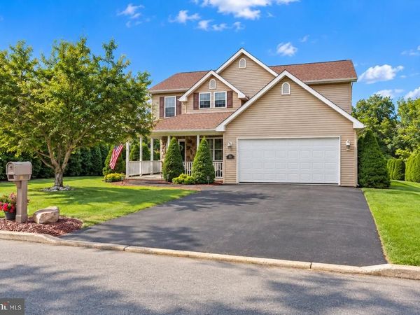 371 WILLOW AVENUE, WALNUTPORT, PA 18088