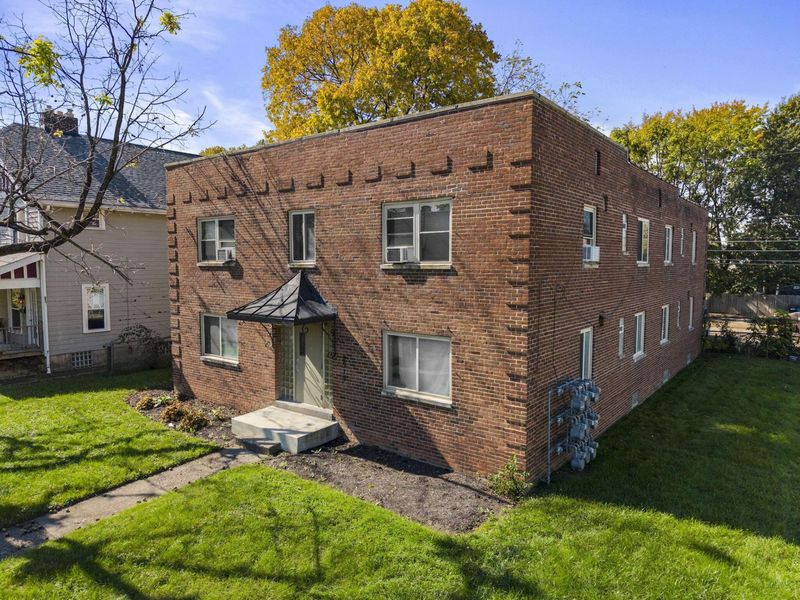2519 Indianola Avenue, Columbus, OH 43202 Photo 4