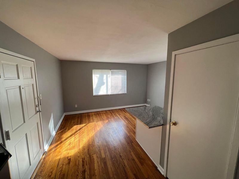 2519 Indianola Avenue, Columbus, OH 43202 Photo 6