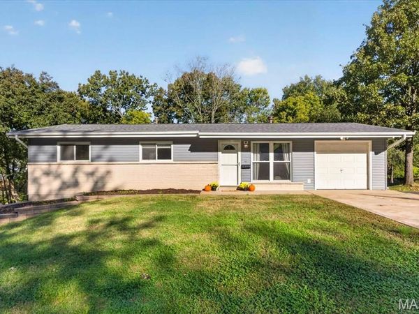 1451 Sunset Drive, Arnold, MO 63010