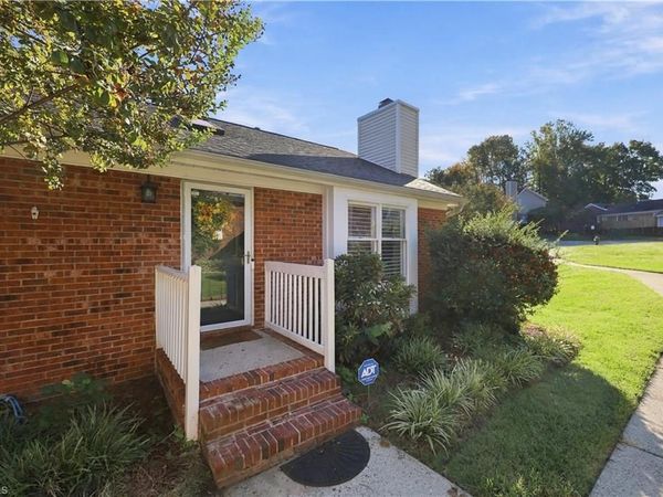 2019 Saddlegate Court , Greensboro, NC 27407