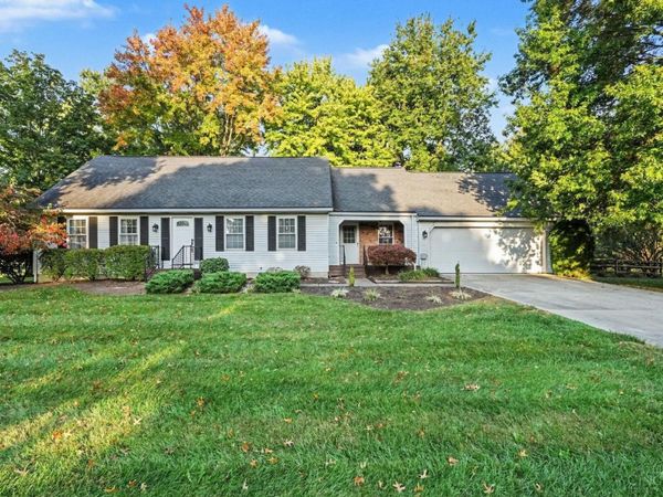 8253 Lake Ridge Drive, West Chester, OH 45069