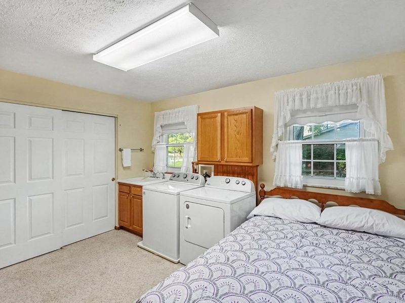8253 Lake Ridge Drive, West Chester, OH 45069 Photo 15