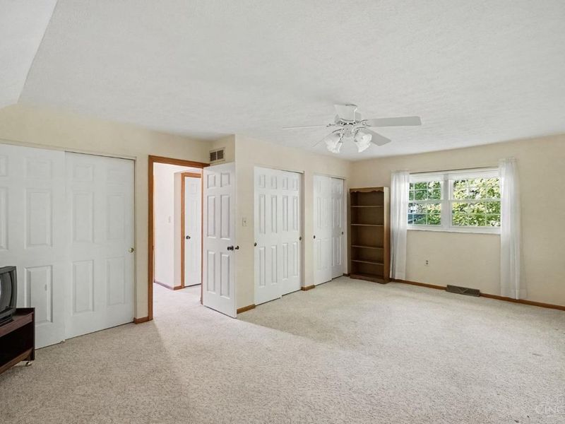 8253 Lake Ridge Drive, West Chester, OH 45069 Photo 17
