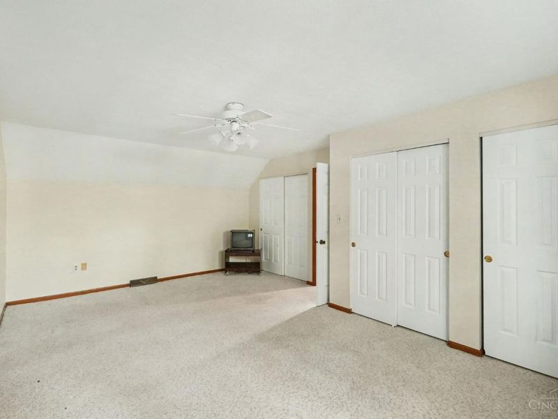 8253 Lake Ridge Drive, West Chester, OH 45069 Photo 20