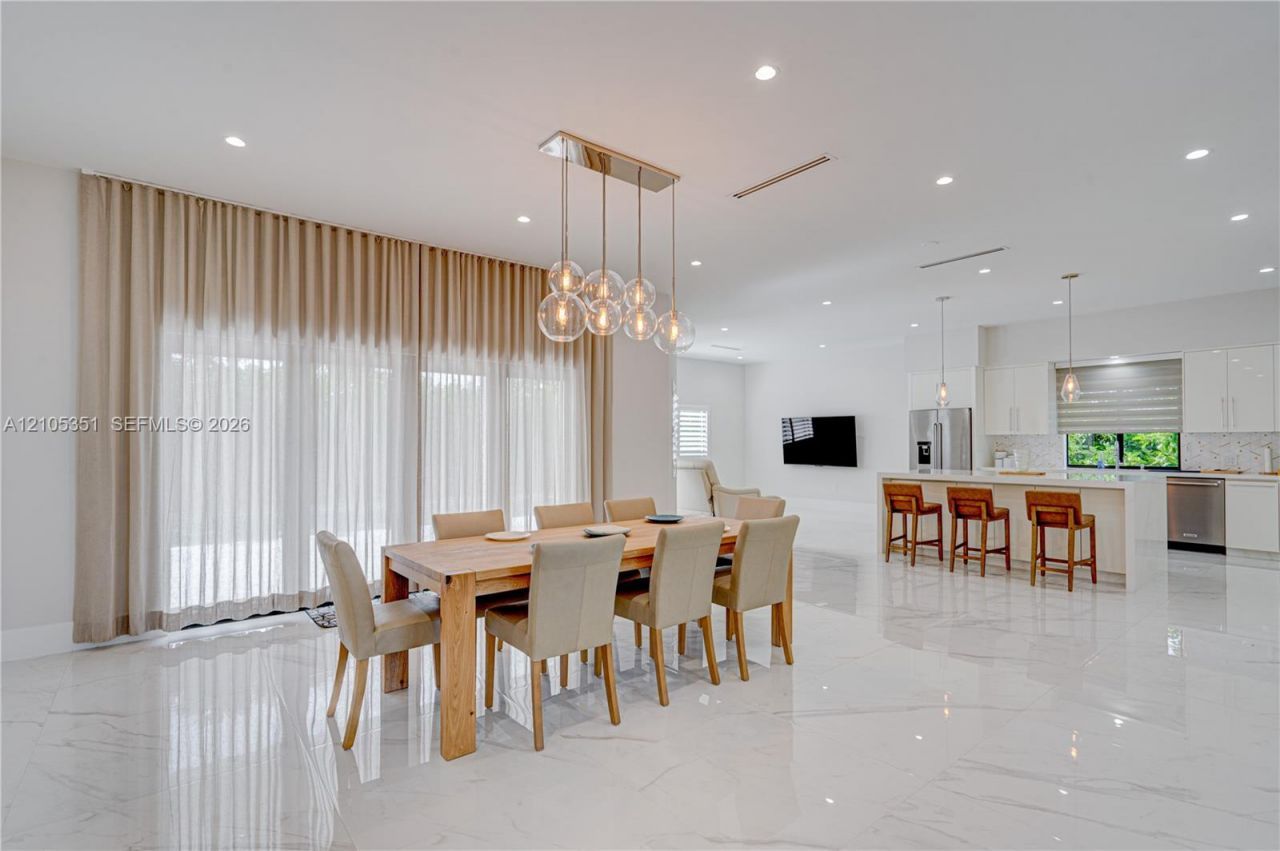 2521 SW 105th Ave , Miami, FL 33165 Photo