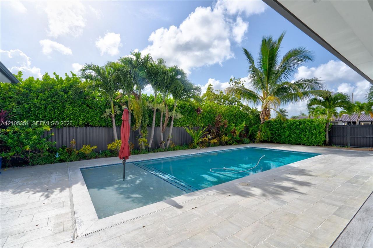2521 SW 105th Ave , Miami, FL 33165 Photo