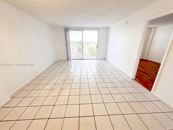 15600 NW 7th Ave , Unit 606, Miami, FL 33169