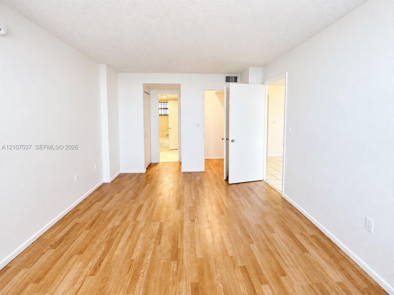 15600 NW 7th Ave, Unit 606, Miami, FL 33169 Photo