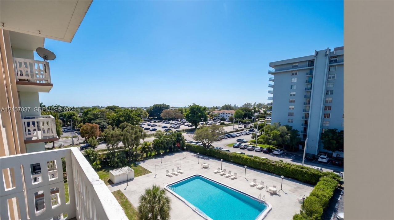 15600 NW 7th Ave, Unit 606, Miami, FL 33169 Photo