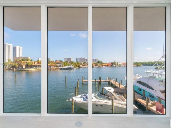 400 Sunny Isles Blvd , Unit 121, Sunny Isles Beach, FL 33160