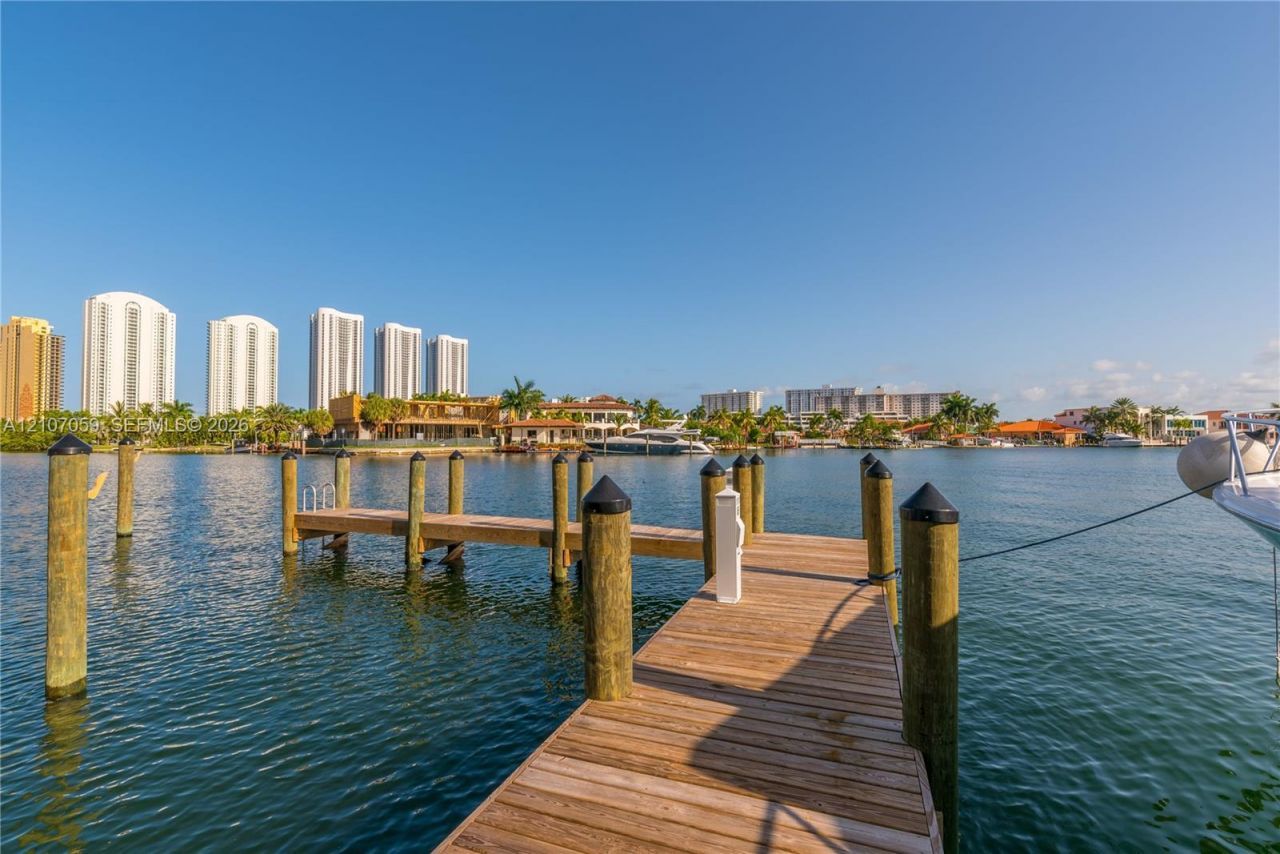 400 Sunny Isles Blvd, Unit 121, Sunny Isles Beach, FL 33160 Photo
