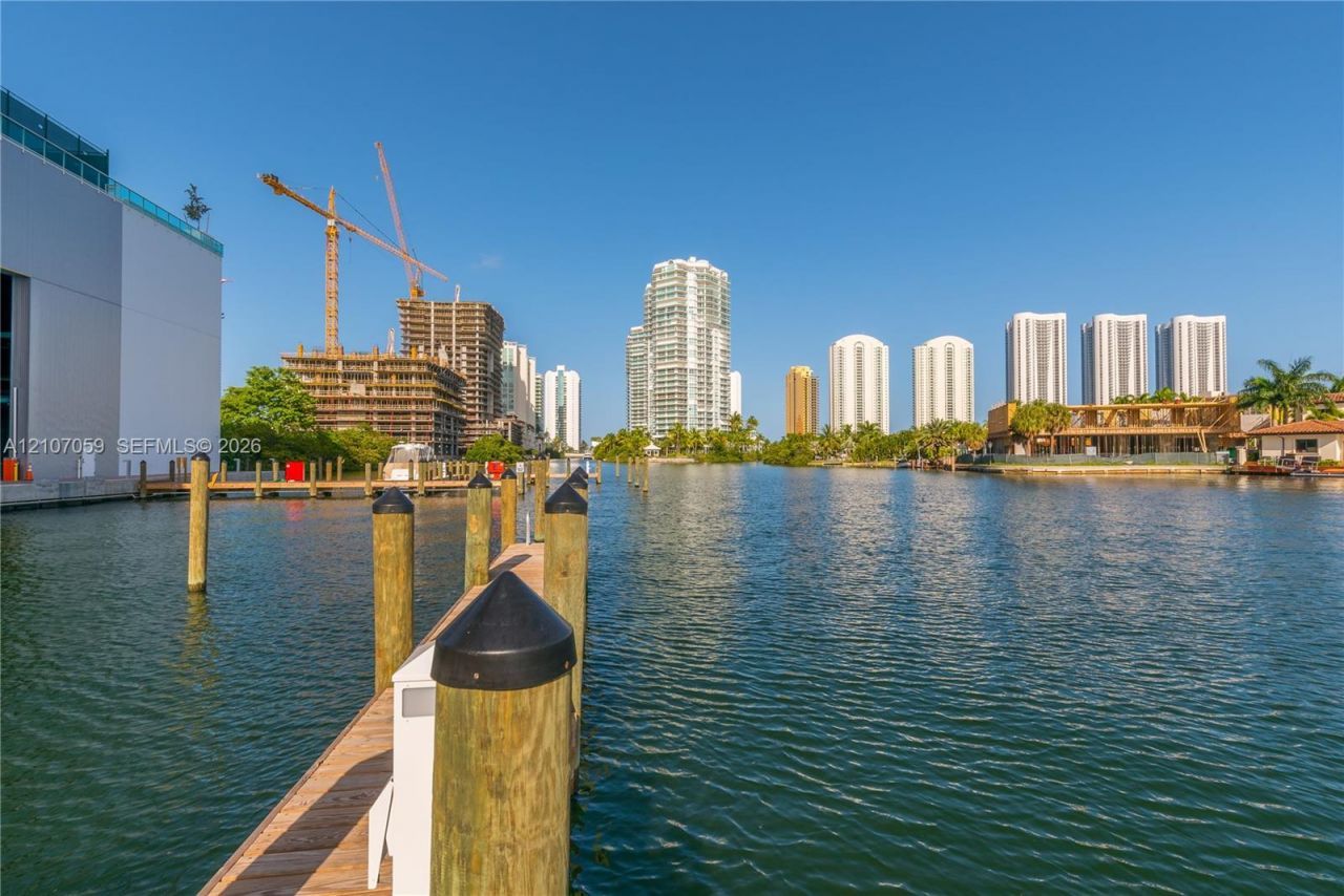 400 Sunny Isles Blvd, Unit 121, Sunny Isles Beach, FL 33160 Photo