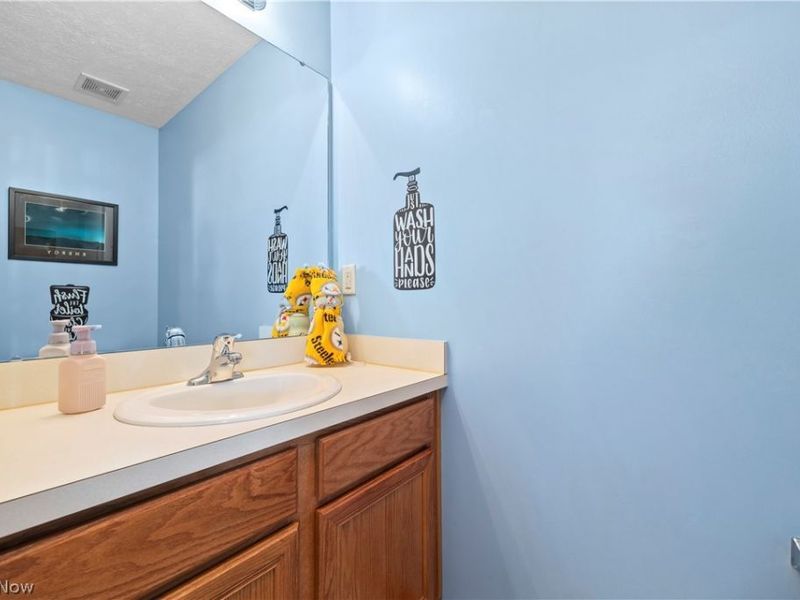 3950 Martins Run Drive, Lorain, OH 44053 Photo 24