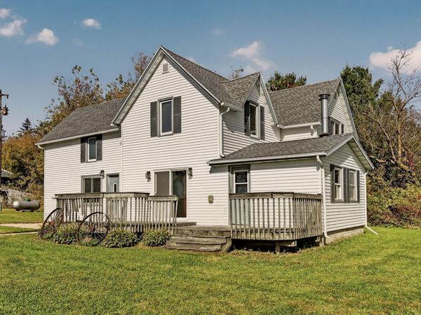 10215 50th Avenue SW, Stewartville, MN 55976